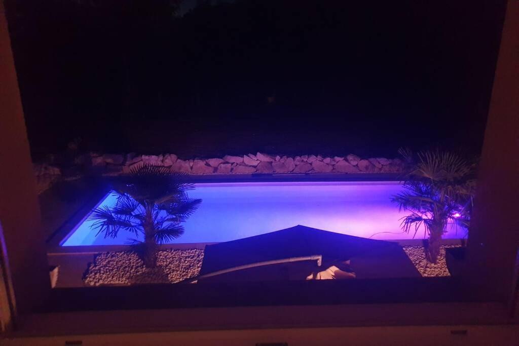 Villa Avec Piscine, Jacuzzi Et Vue Imprenable ! Herry Luaran gambar